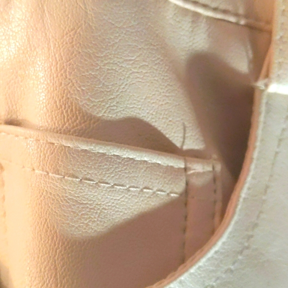 Nwt pleather  wide leg cream pants - Picture 3 of 5